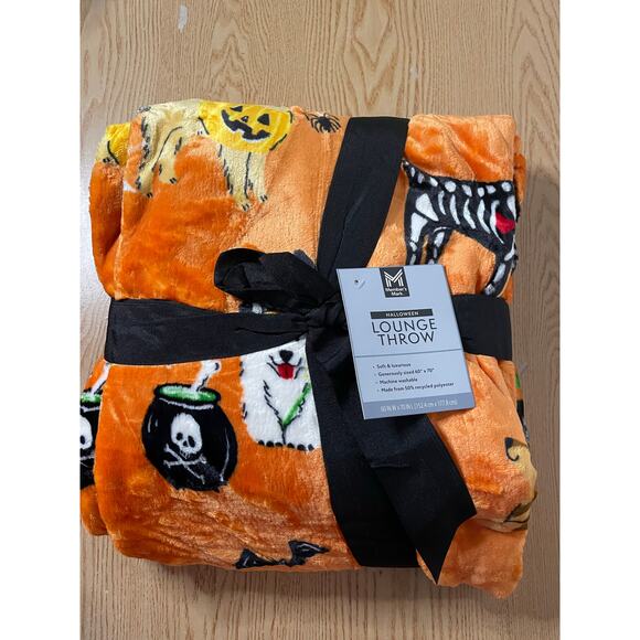 New Dogs πPumpkins π Bats π¦ Halloween π» Fleece Lounge Throw Blanket 60βx70β - Picture 1 of 3